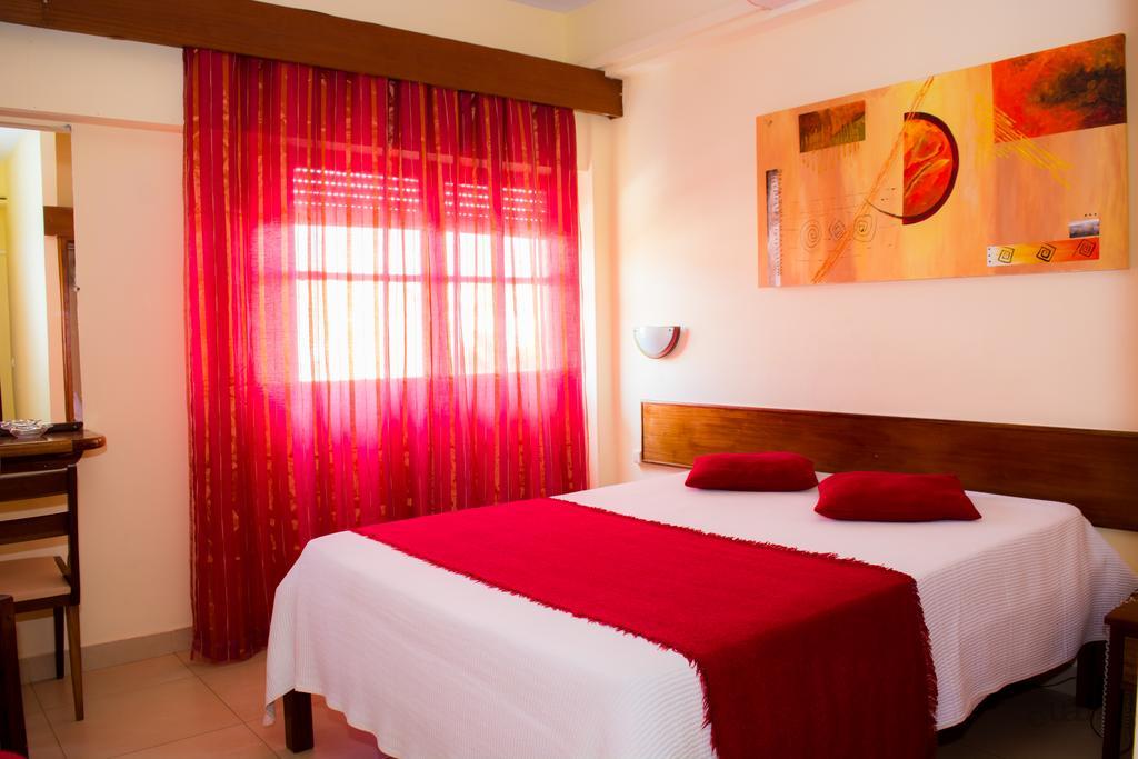 Aparthotel Avenida Mindelo Exterior photo